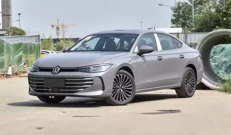 
								Volkswagen Passat full									