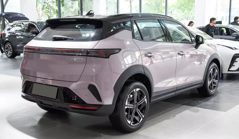 
								Lynk & Co 06 EM-P full									