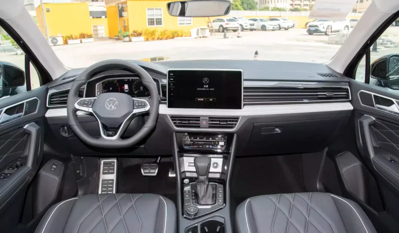 
								Volkswagen Tiguan L full									
